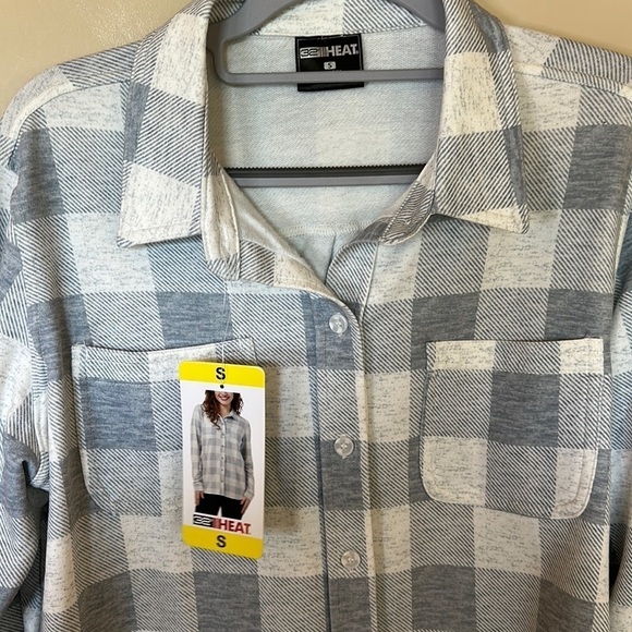 NWT 32 Degrees long sleeve soft button down shirt Gray White pockets Womens Sz S - Picture 5 of 10